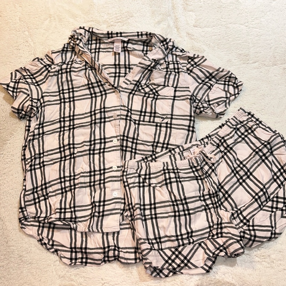 XS Victoria’s Secret flannel very light pink plaid pajama set